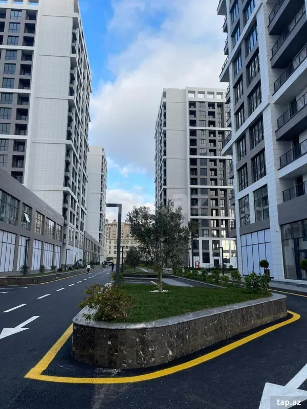 Kirayə verilir 2 otaqlı yeni tikili 72 m²