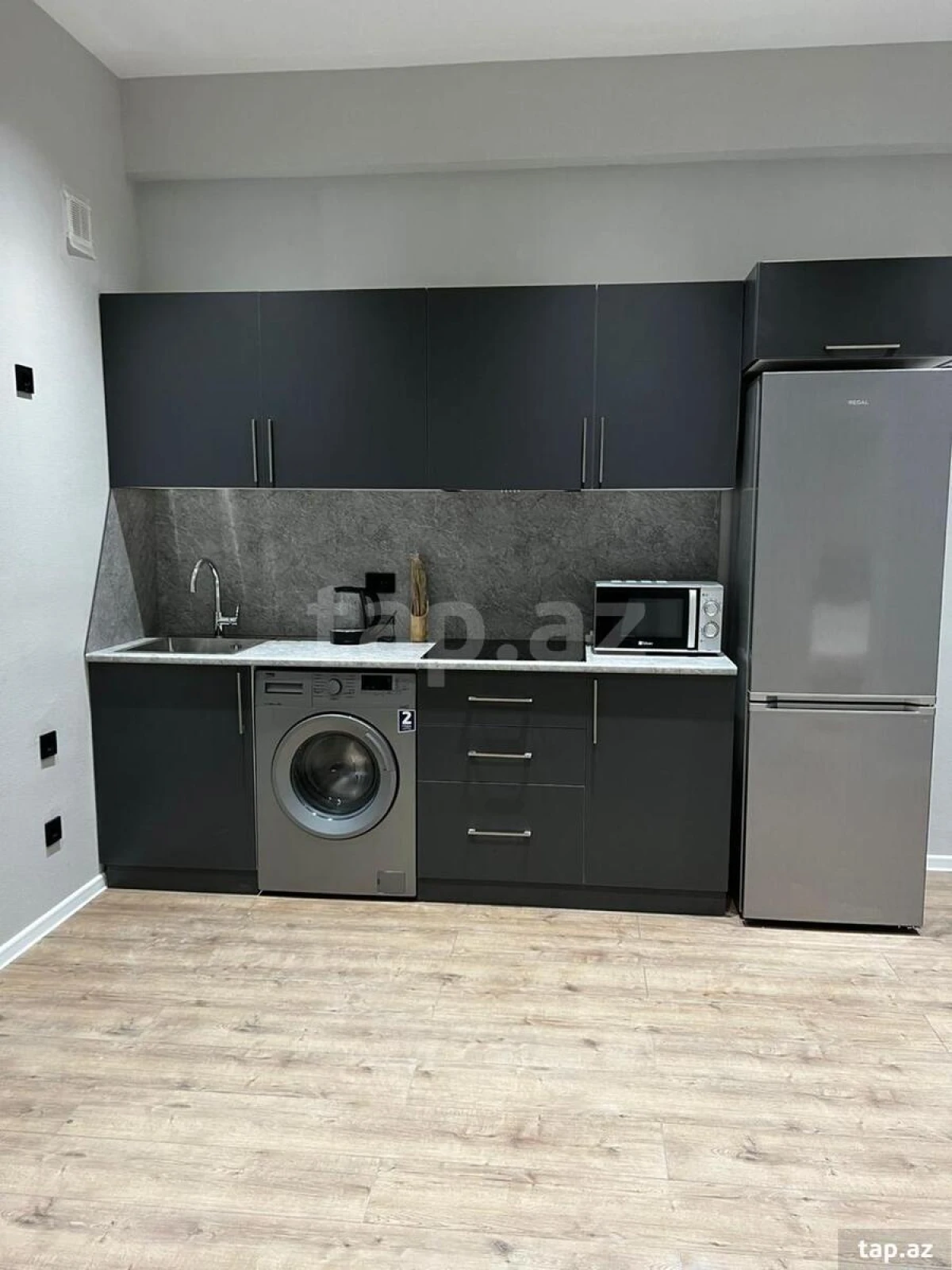 Kirayə verilir 2 otaqlı yeni tikili 72 m²