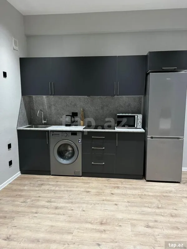 Kirayə verilir 2 otaqlı yeni tikili 72 m²