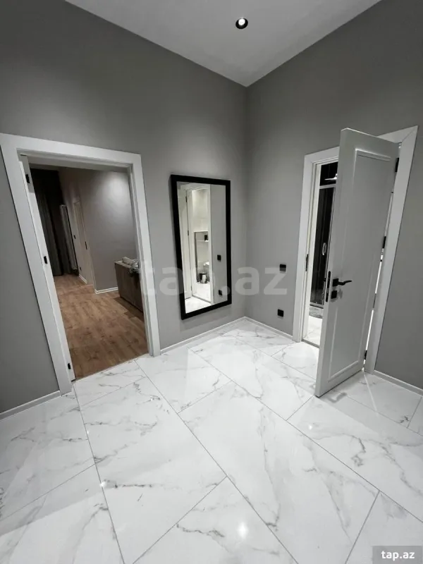 Kirayə verilir 2 otaqlı yeni tikili 72 m²