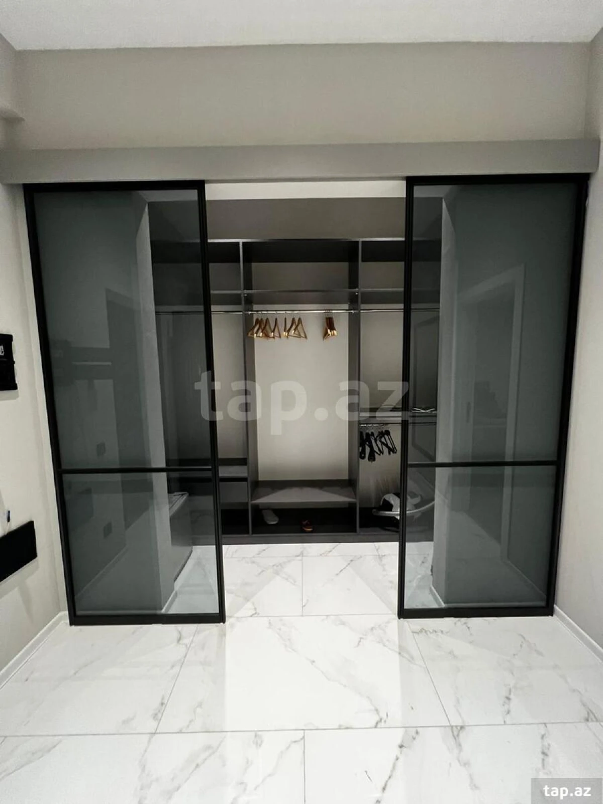 Kirayə verilir 2 otaqlı yeni tikili 72 m²