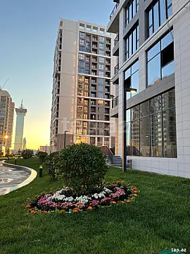 Kirayə verilir 2 otaqlı yeni tikili 72 m²