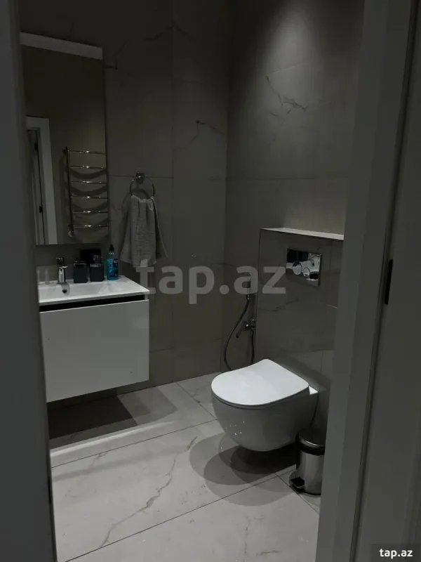 Kirayə verilir 2 otaqlı yeni tikili 72 m²