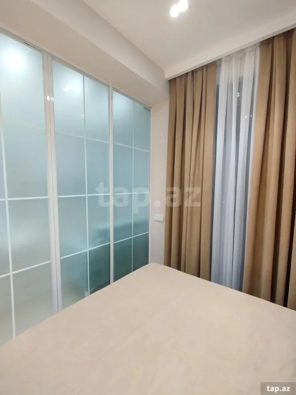 Kirayə verilir 2 otaqlı yeni tikili 50 m²