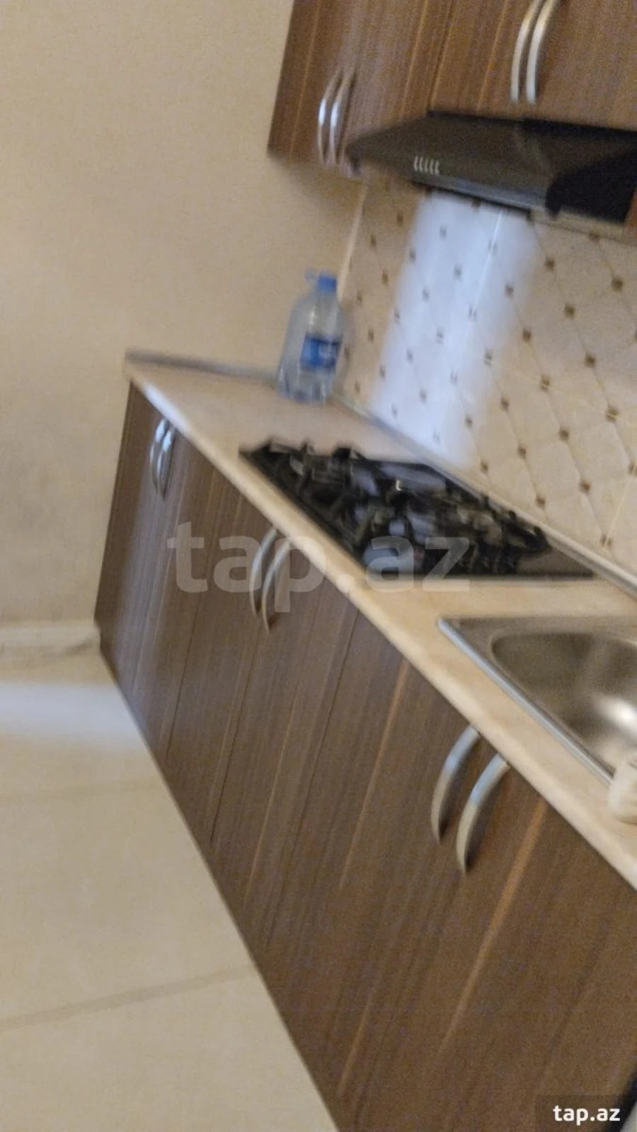 Kirayə verilir 2 otaqlı yeni tikili 70 m²