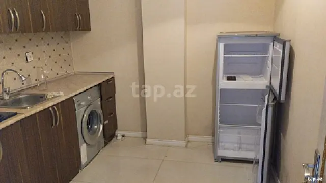 Kirayə verilir 2 otaqlı yeni tikili 70 m²