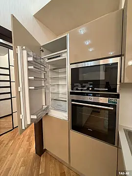 Kirayə verilir 2 otaqlı yeni tikili 70 m²