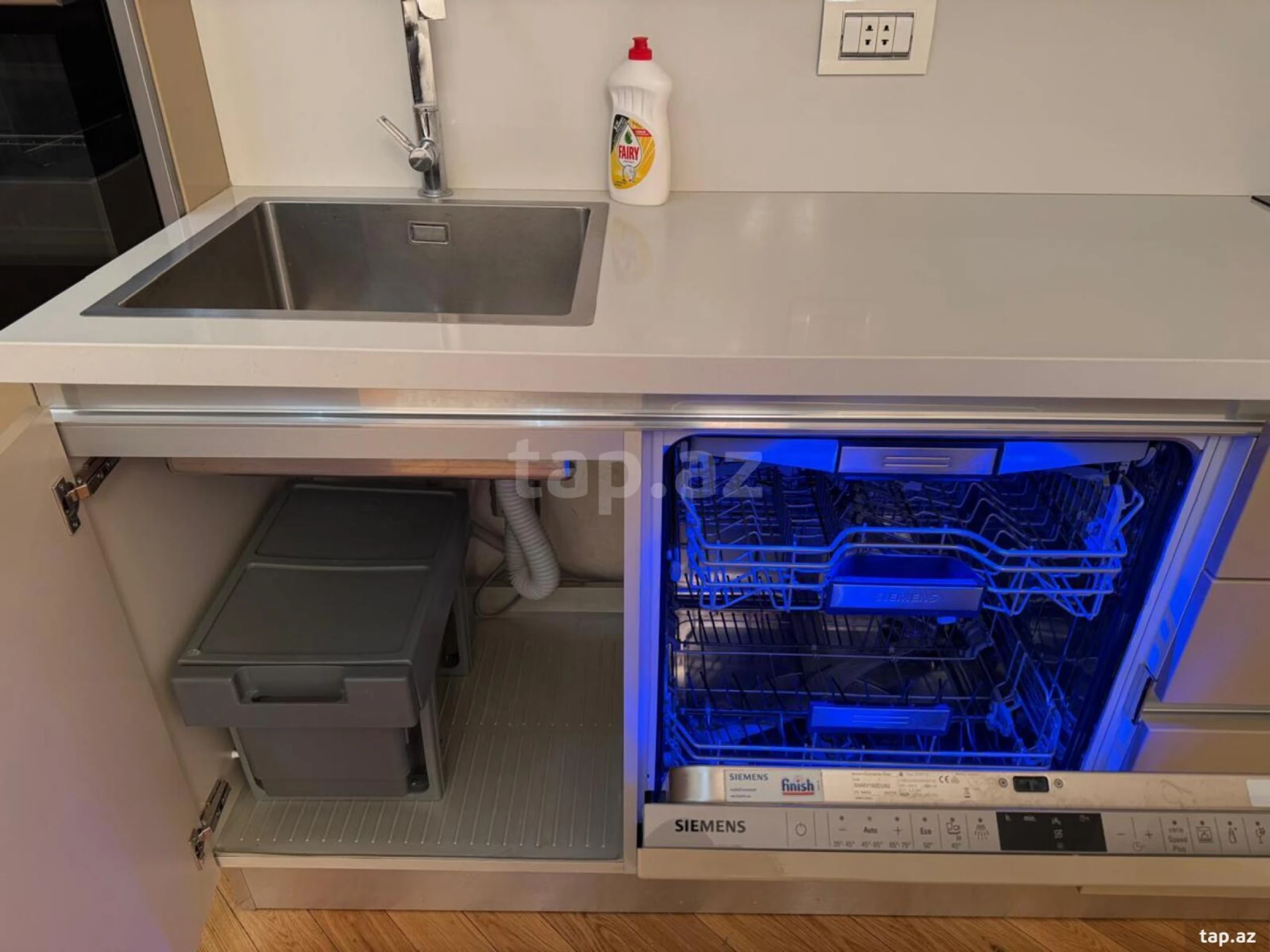 Kirayə verilir 2 otaqlı yeni tikili 70 m²