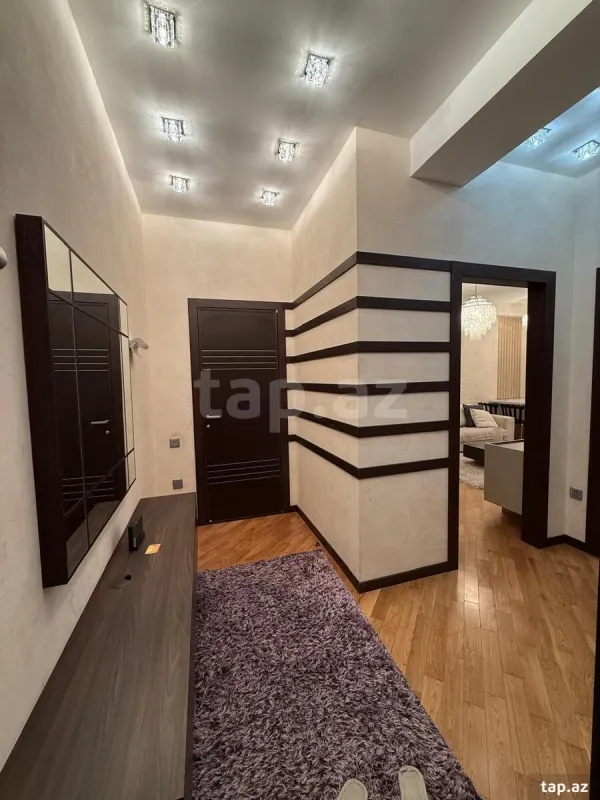 Kirayə verilir 2 otaqlı yeni tikili 70 m²