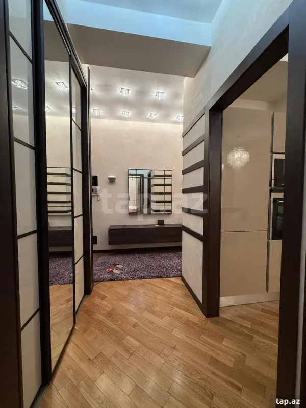 Kirayə verilir 2 otaqlı yeni tikili 70 m²