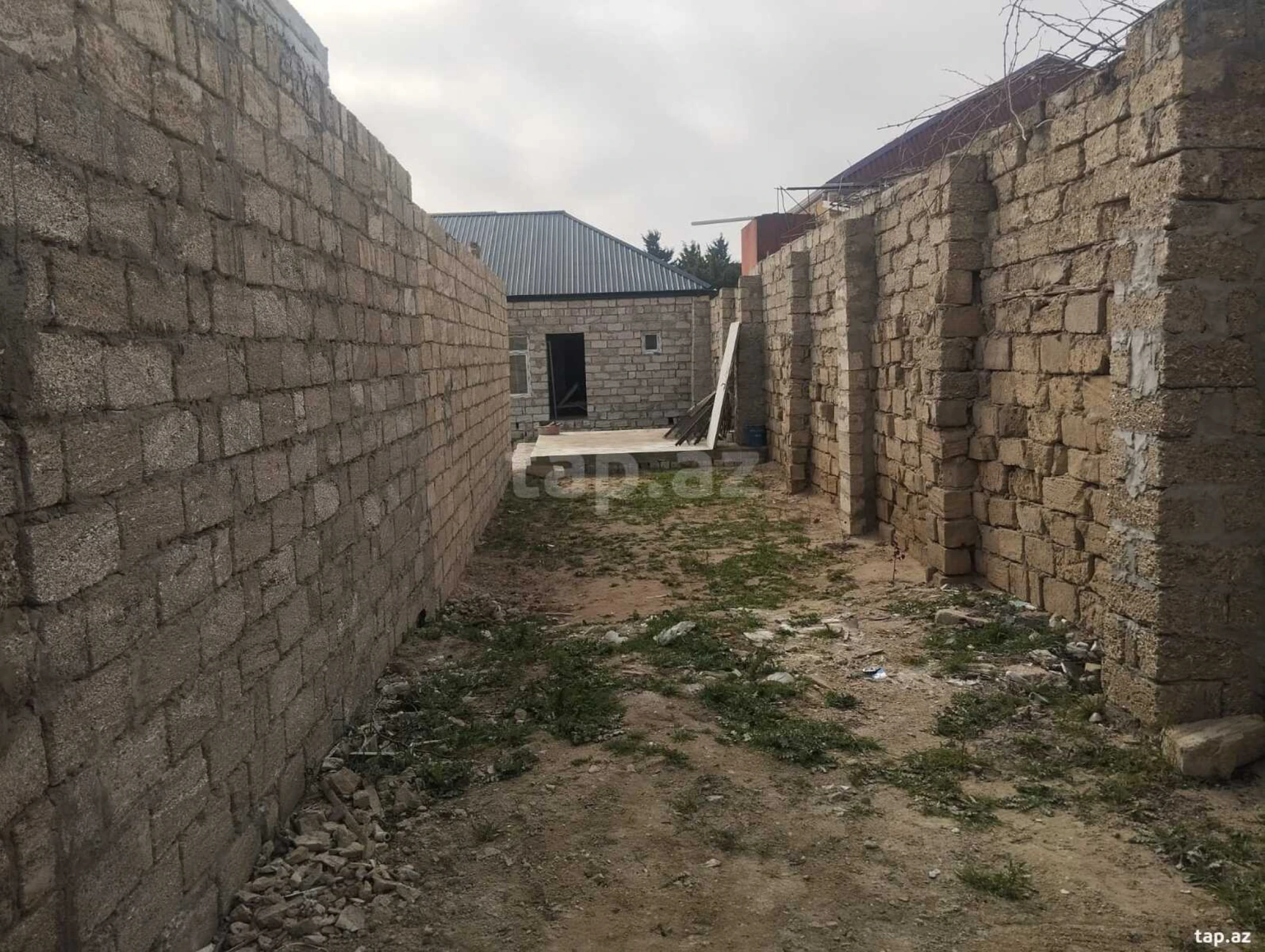 Satılır 3 otaqlı həyət evi