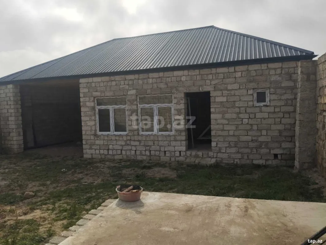 Satılır 3 otaqlı həyət evi