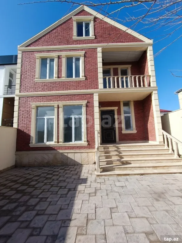 Satılır 5 otaqlı həyət evi 150 m²