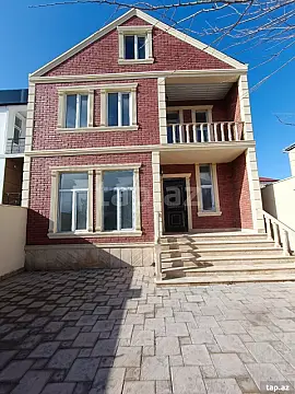 Satılır 5 otaqlı həyət evi 150 m²