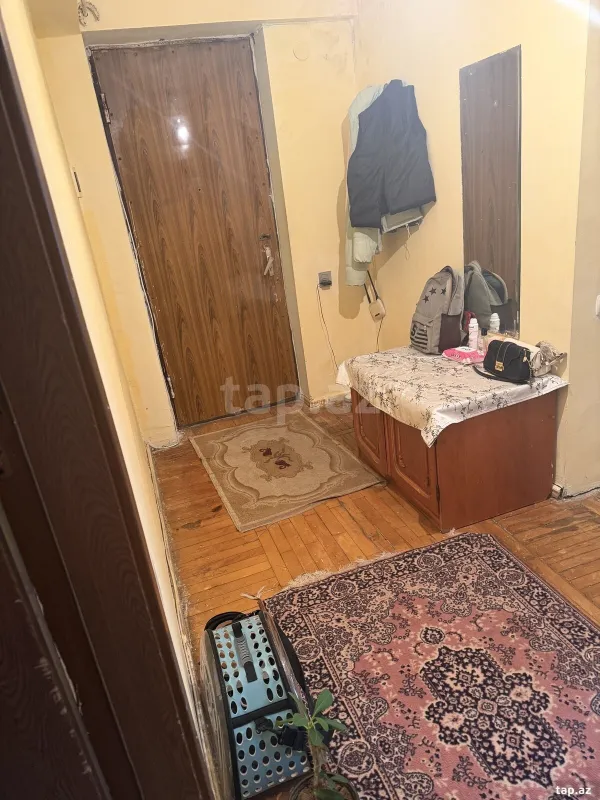 Kirayə verilir 2 otaqlı mənzil 60 m²