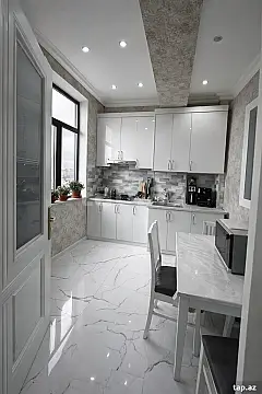 Satılır 2 otaqlı yeni tikili 60 m²