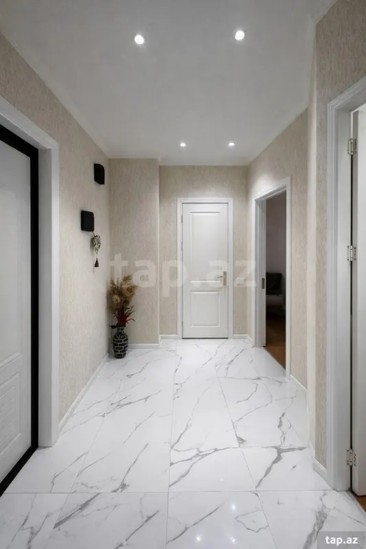 Satılır 2 otaqlı yeni tikili 60 m²