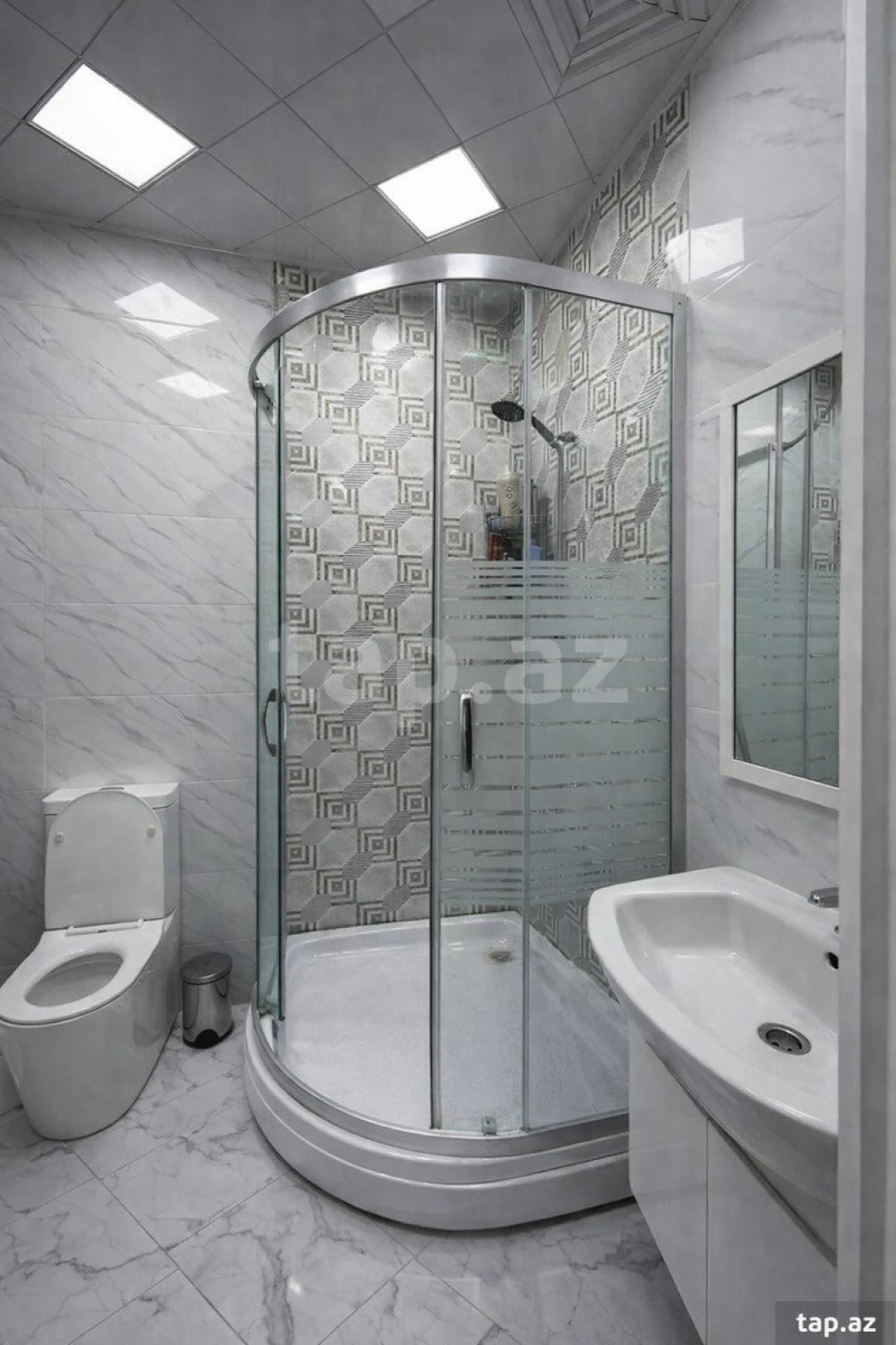 Satılır 2 otaqlı yeni tikili 60 m²