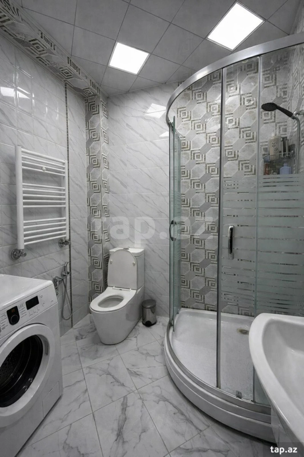 Satılır 2 otaqlı yeni tikili 60 m²