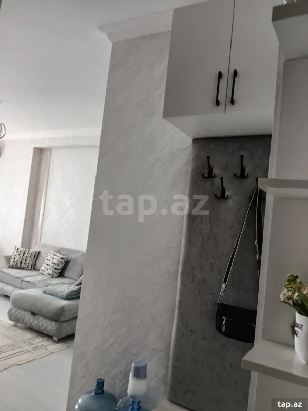 Satılır 2 otaqlı mənzil 42 m²