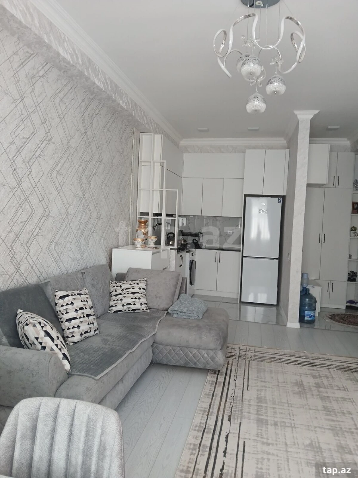 Satılır 2 otaqlı mənzil 42 m²