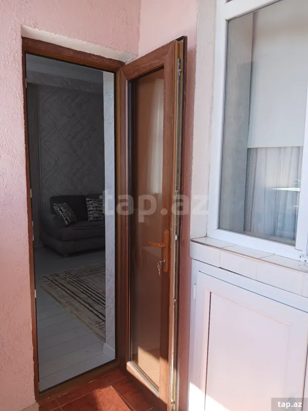Satılır 2 otaqlı mənzil 42 m²