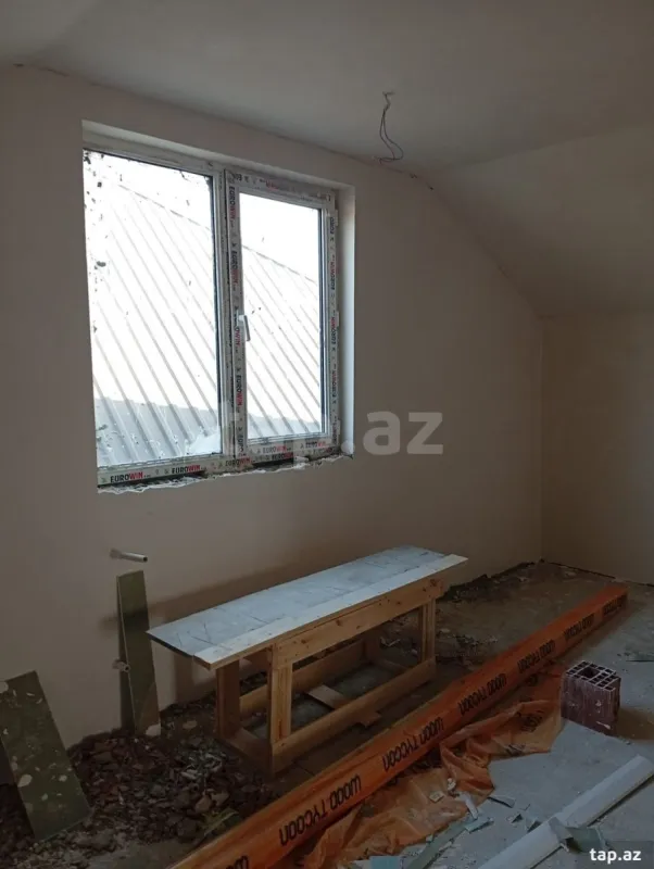 Satılır 3 otaqlı həyət evi