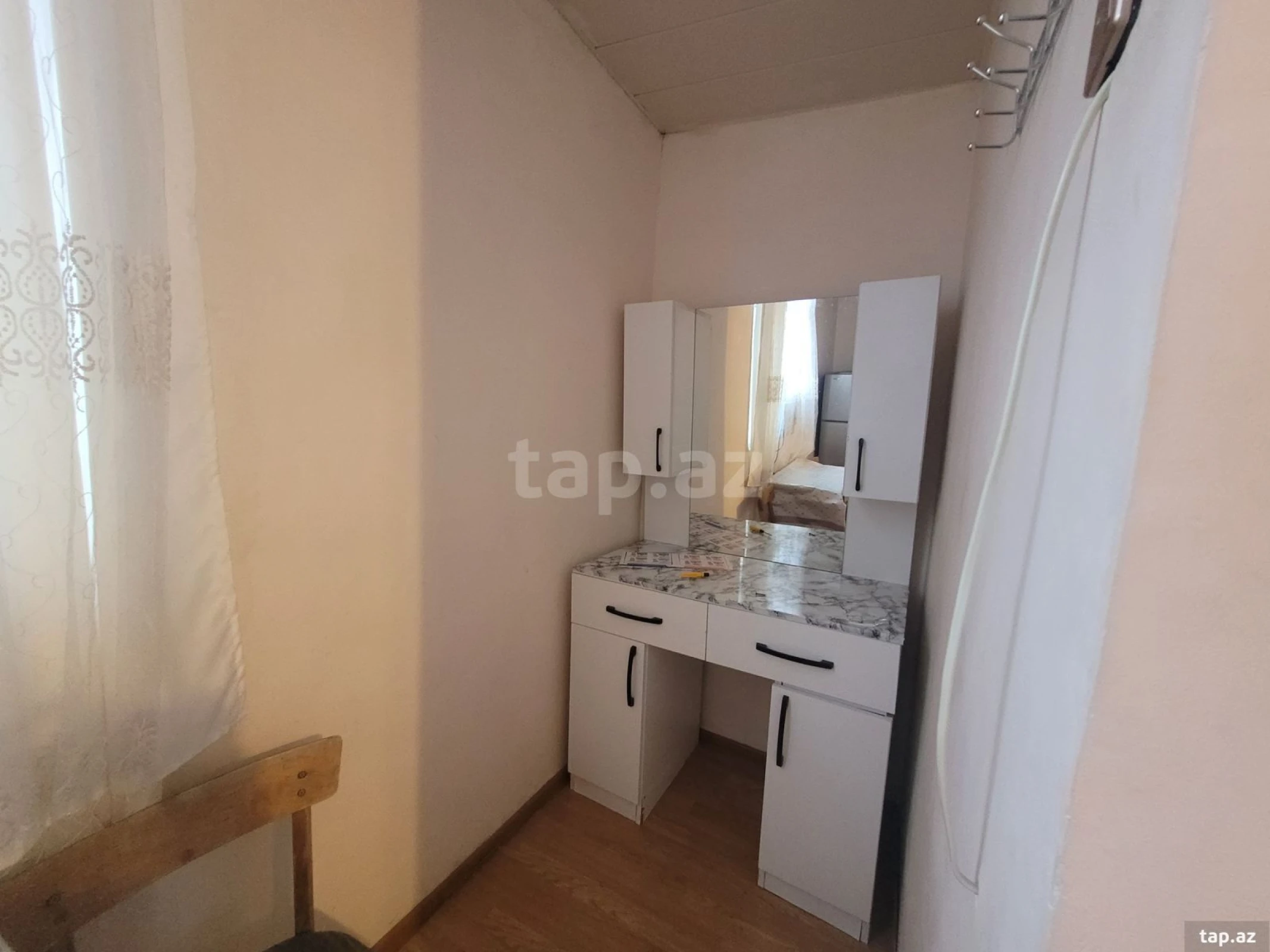 Kirayə verilir 2 otaqlı mənzil 50 m²