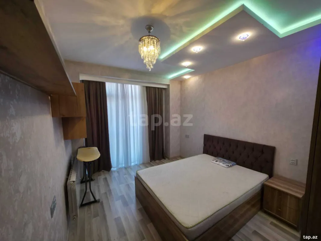 Kirayə verilir 4 otaqlı yeni tikili 148 m²