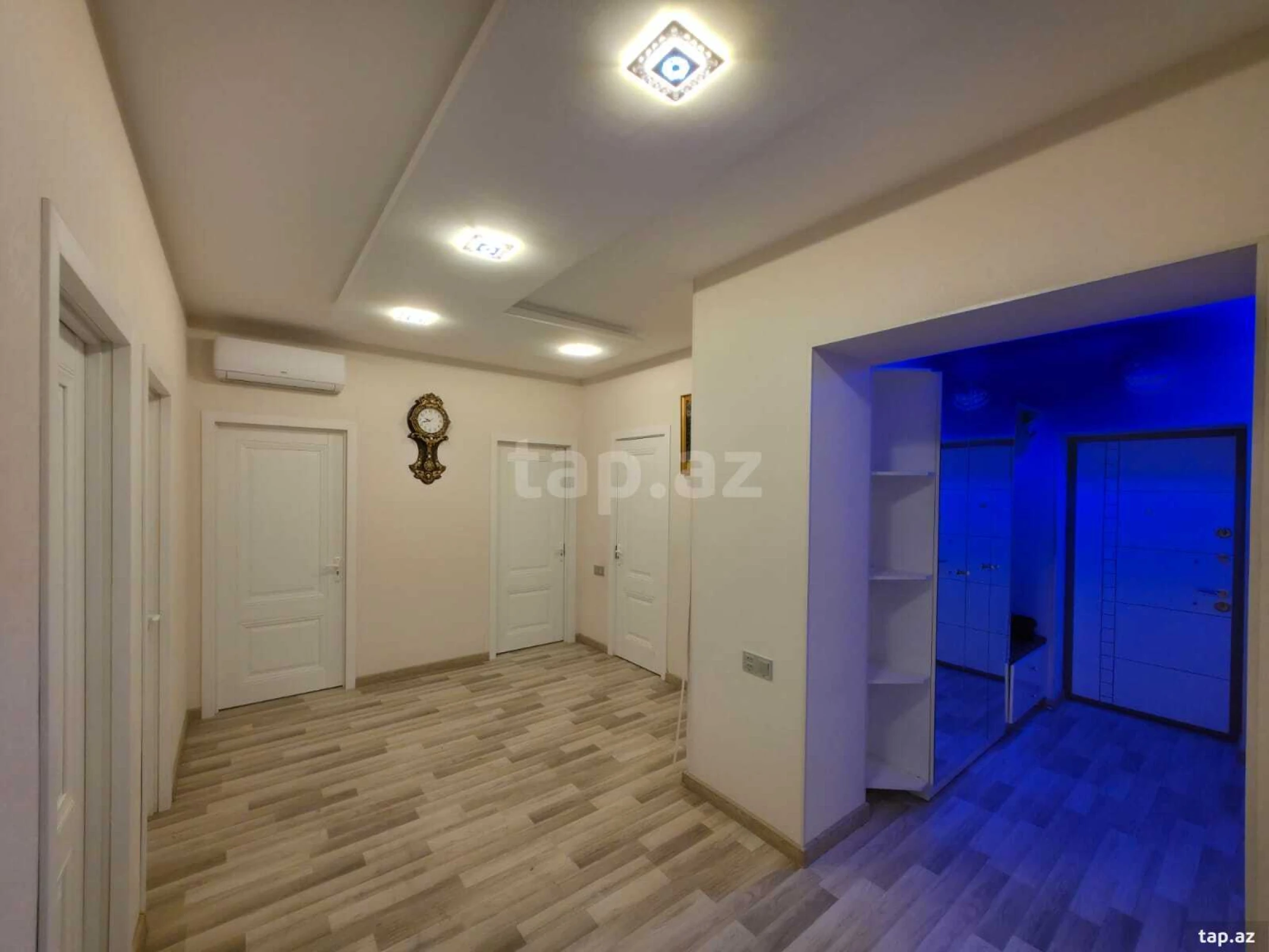 Kirayə verilir 4 otaqlı yeni tikili 148 m²