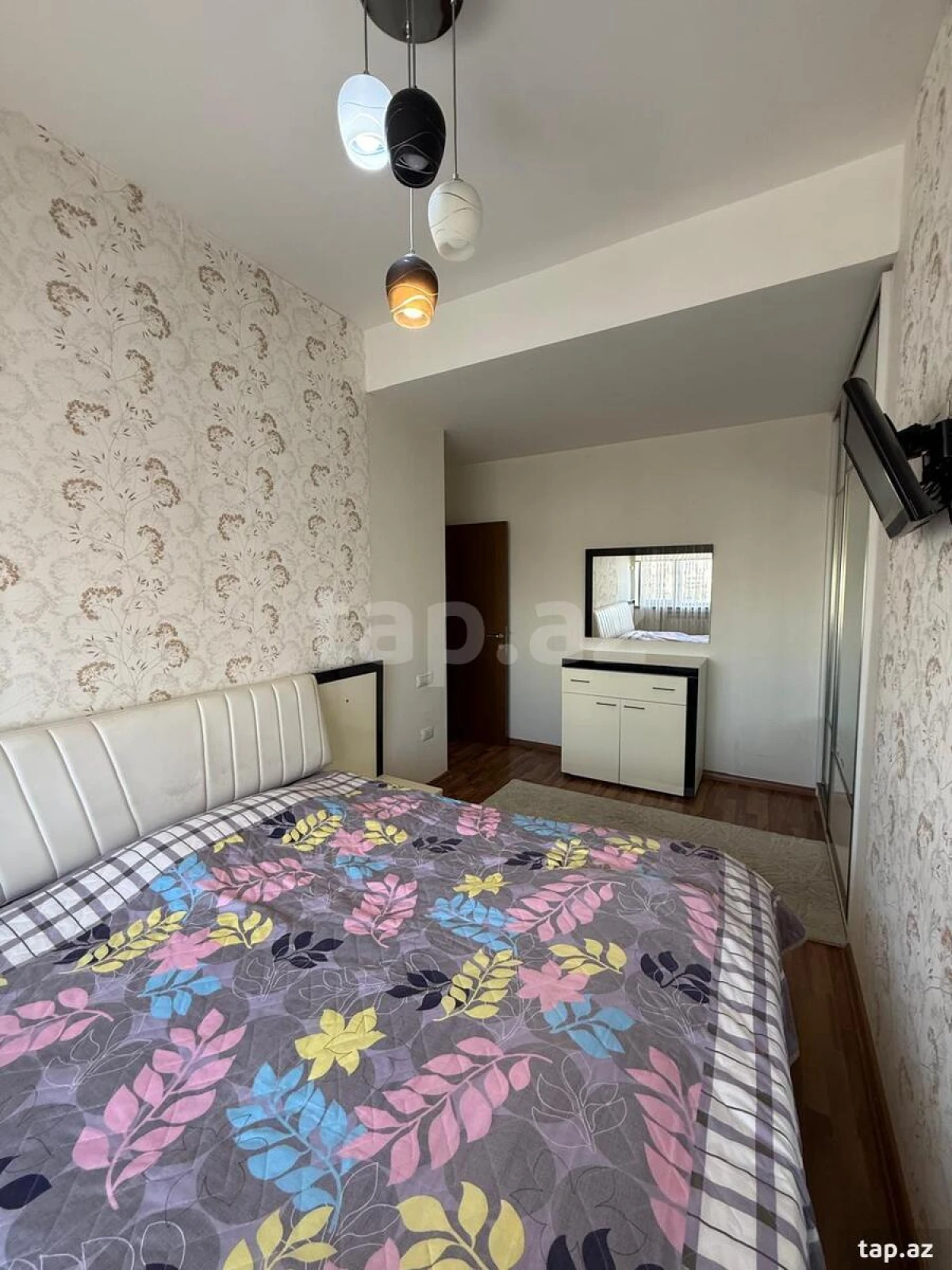 Satılır 3 otaqlı mənzil 100 m²