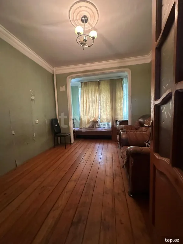 Satılır 4 otaqlı mənzil 100 m²