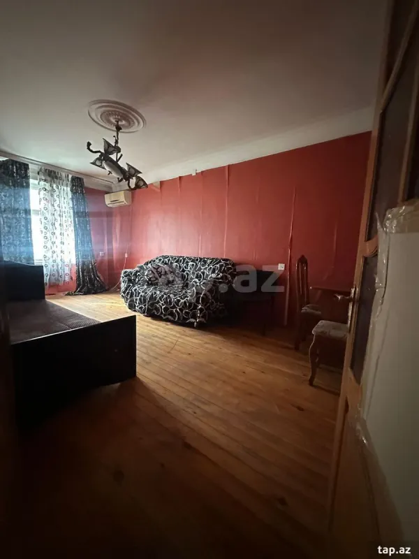 Satılır 4 otaqlı mənzil 100 m²