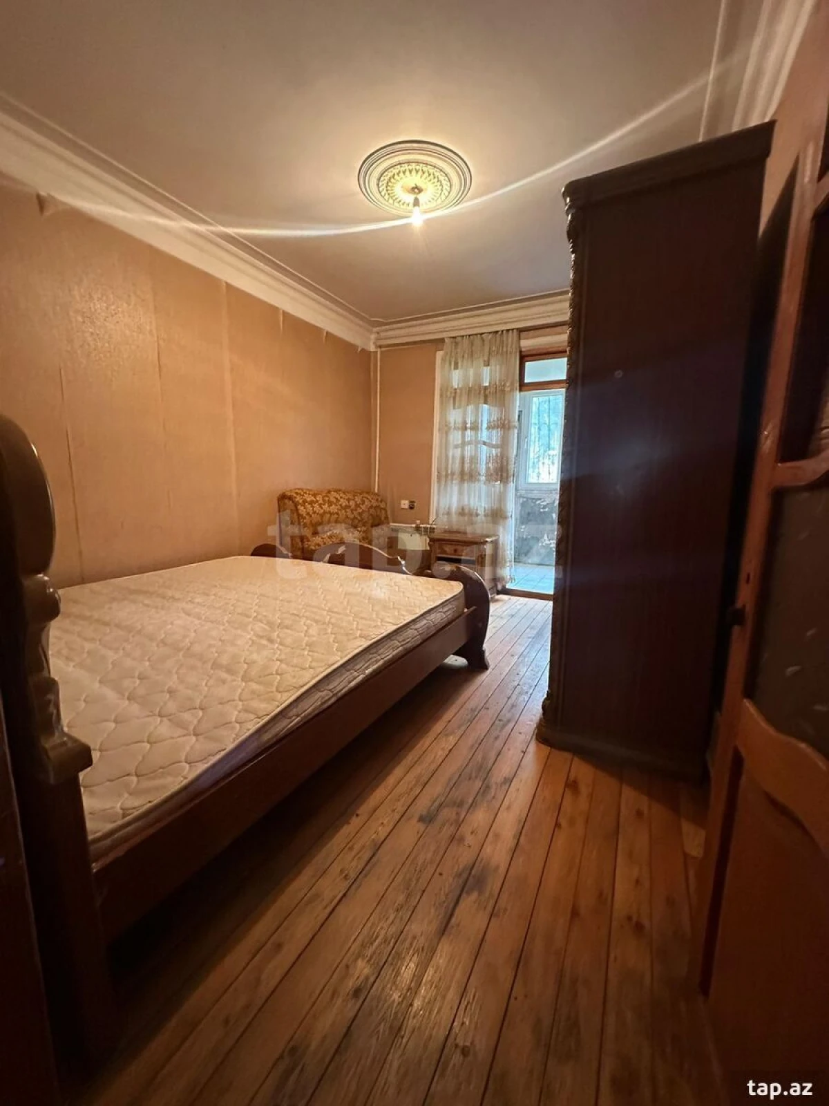 Satılır 4 otaqlı mənzil 100 m²