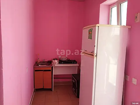 Kirayə verilir 1 otaqlı həyət evi