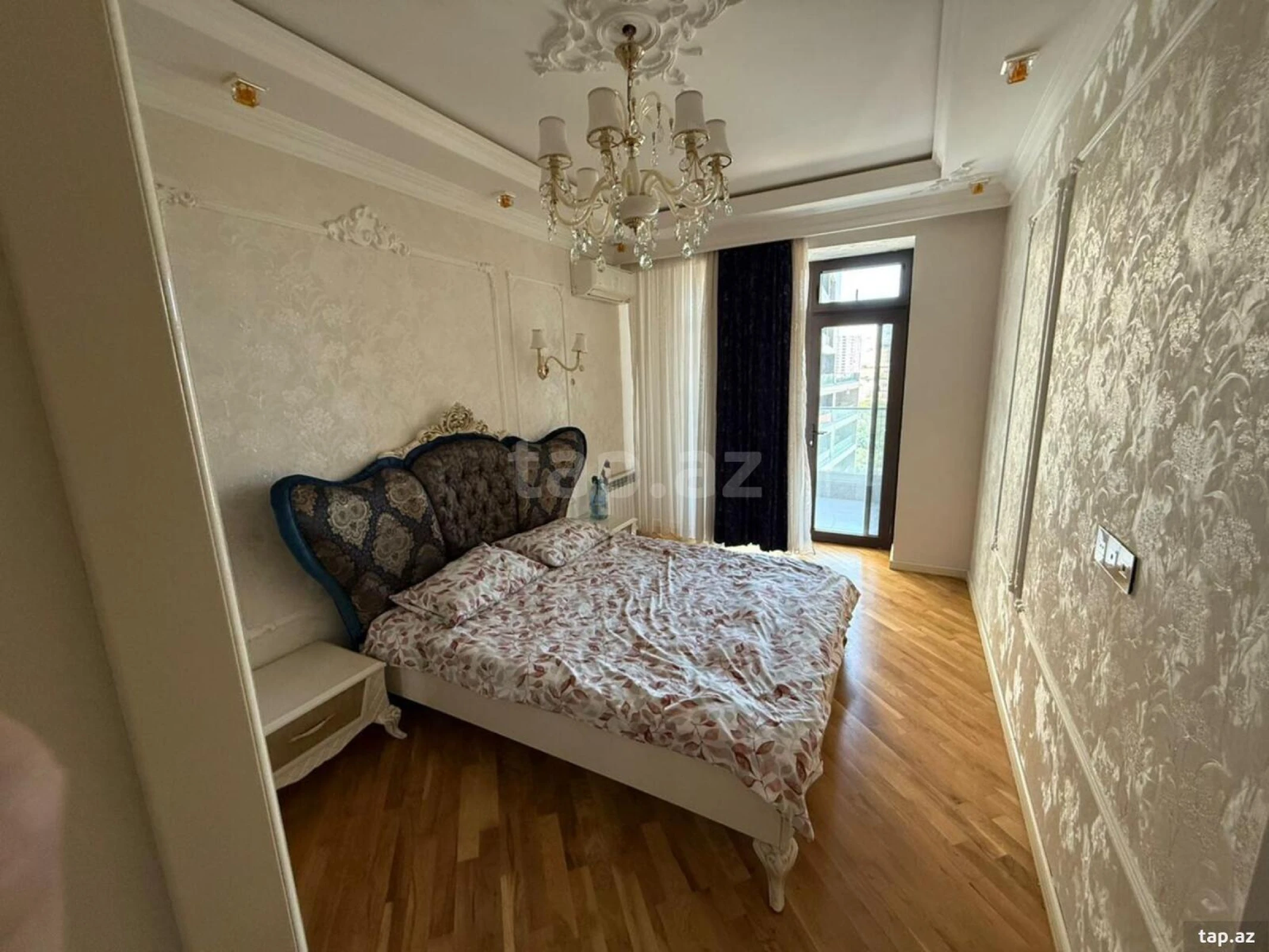 Kirayə verilir 3 otaqlı yeni tikili 148 m²