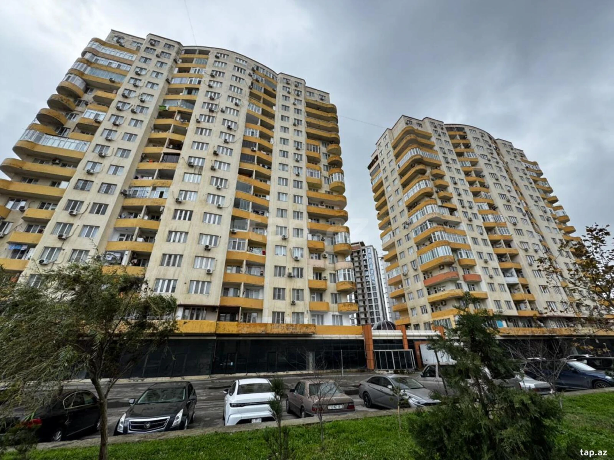 Satılır 2 otaqlı yeni tikili 65 m²