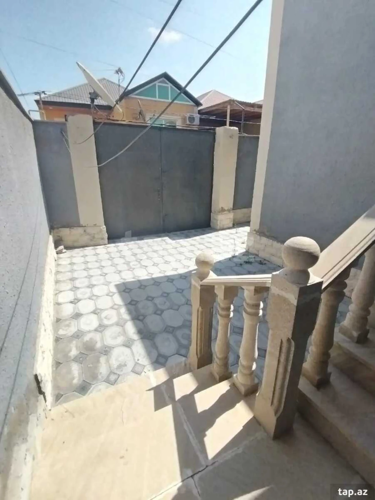 Satılır 3 otaqlı həyət evi