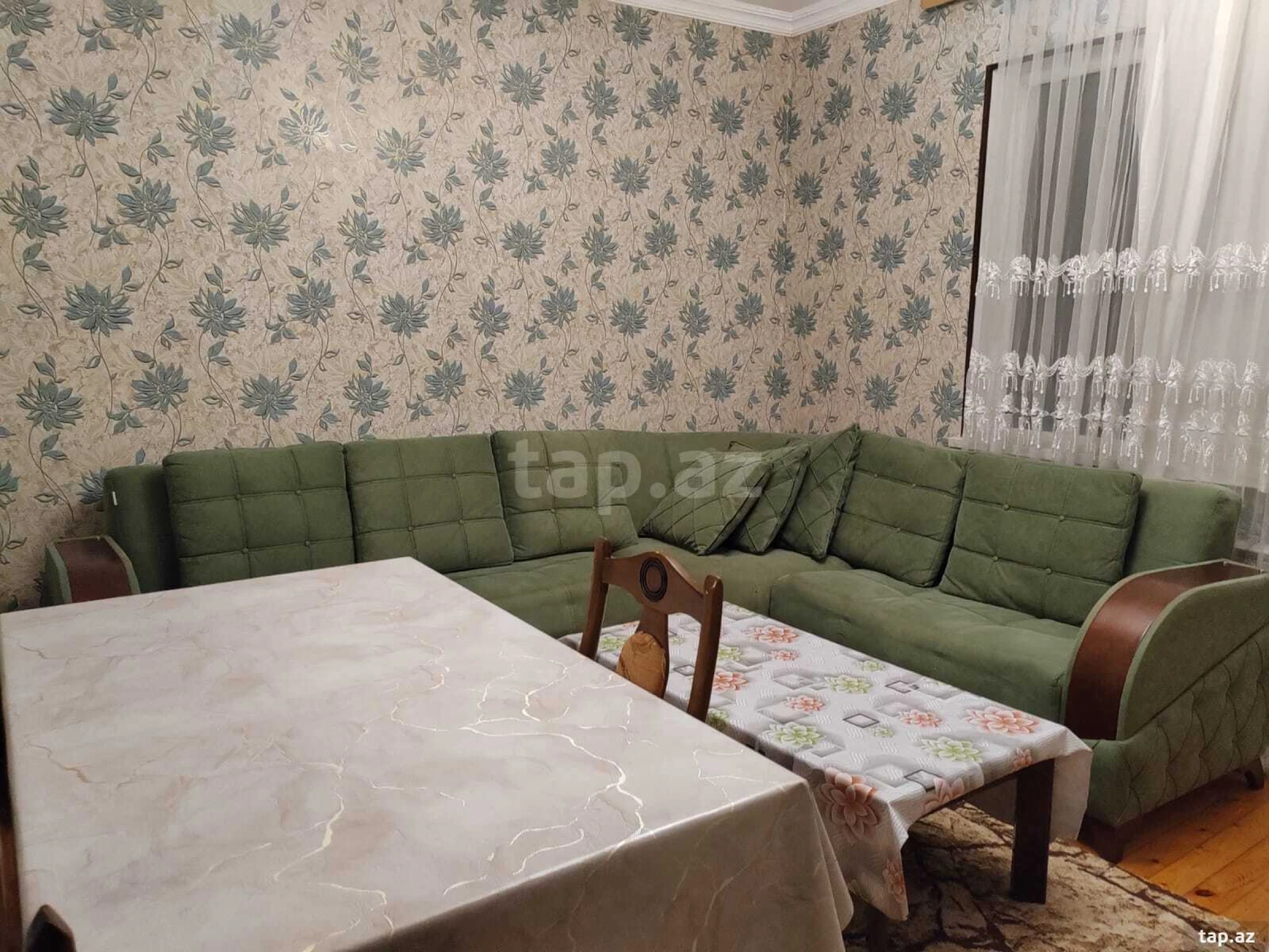 Kirayə verilir 2 otaqlı yeni tikili 70 m²