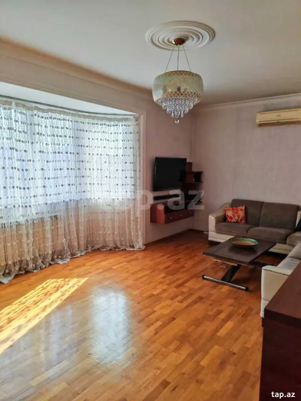 Kirayə verilir 3 otaqlı yeni tikili 85 m²