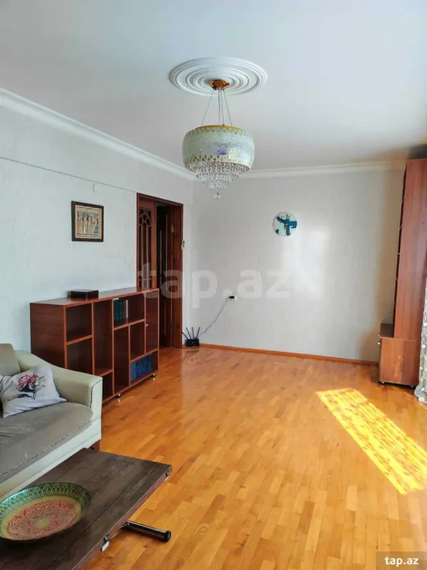 Kirayə verilir 3 otaqlı yeni tikili 85 m²