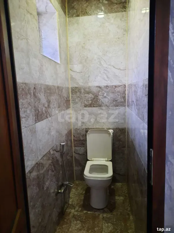 Satılır 5 otaqlı həyət evi