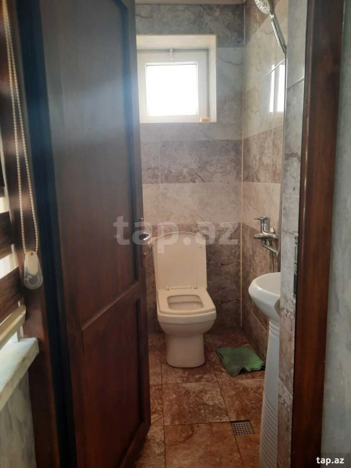 Satılır 5 otaqlı həyət evi