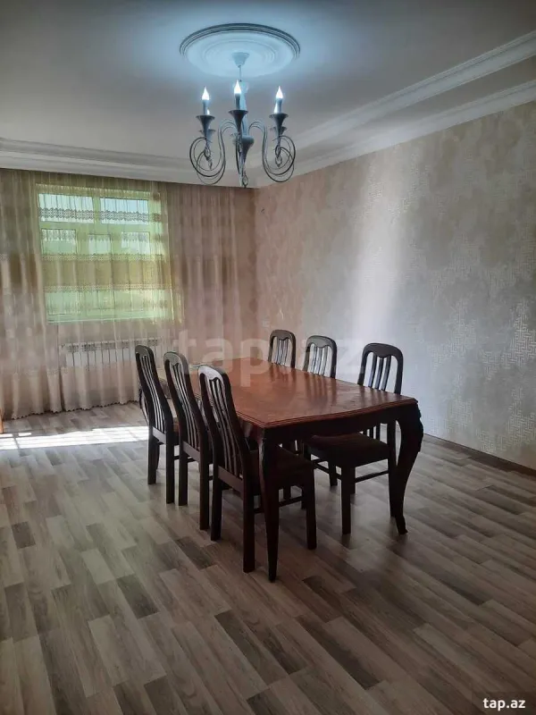 Satılır 5 otaqlı həyət evi