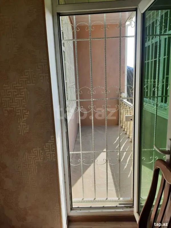 Satılır 5 otaqlı həyət evi