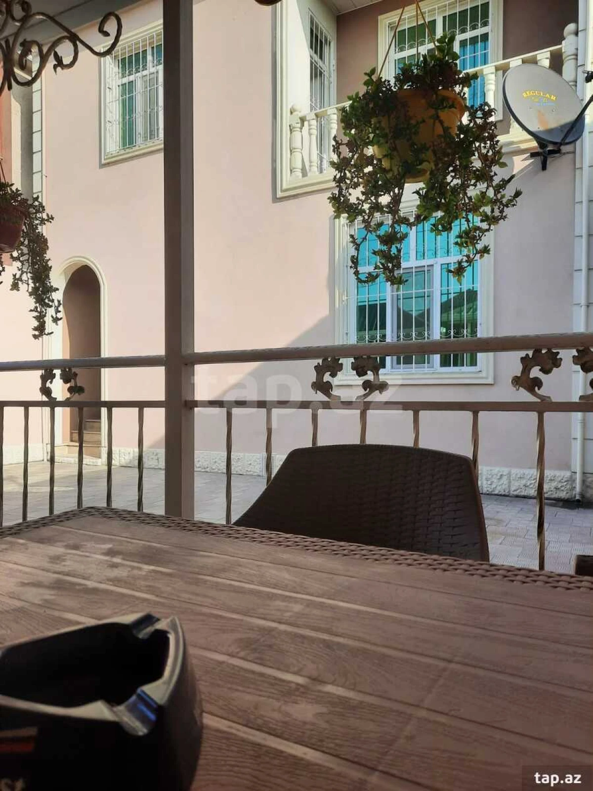 Satılır 5 otaqlı həyət evi