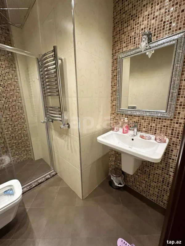 Kirayə verilir 3 otaqlı yeni tikili 110 m²