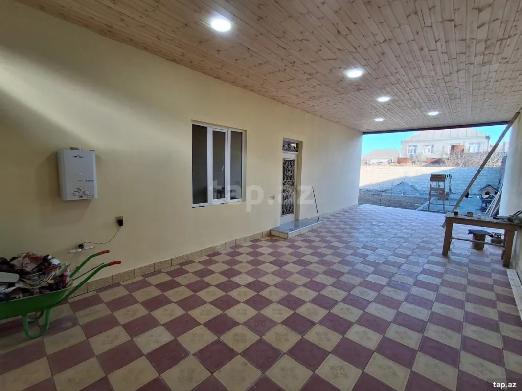 Satılır 4 otaqlı həyət evi