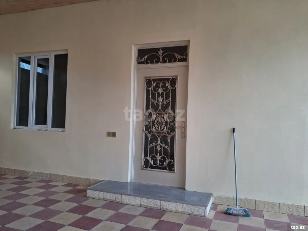 Satılır 4 otaqlı həyət evi