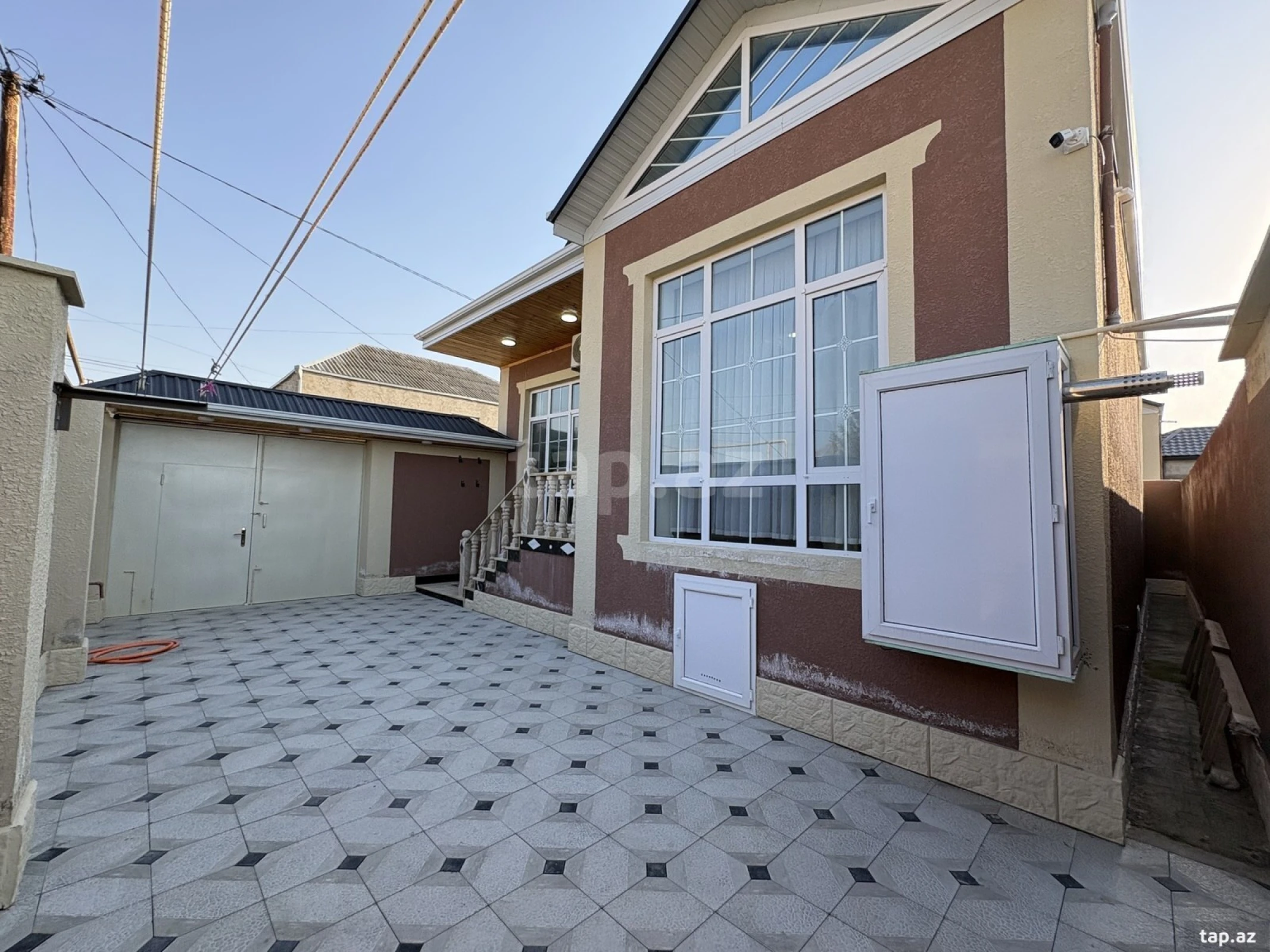 Satılır 3 otaqlı həyət evi